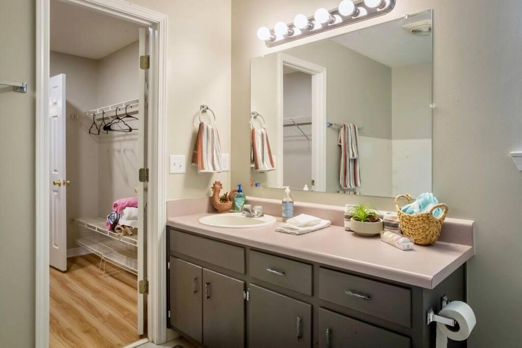 Life'S A Breeze - Updated 3Br 5Min To Pcola Beach Gulf Breeze Extérieur photo