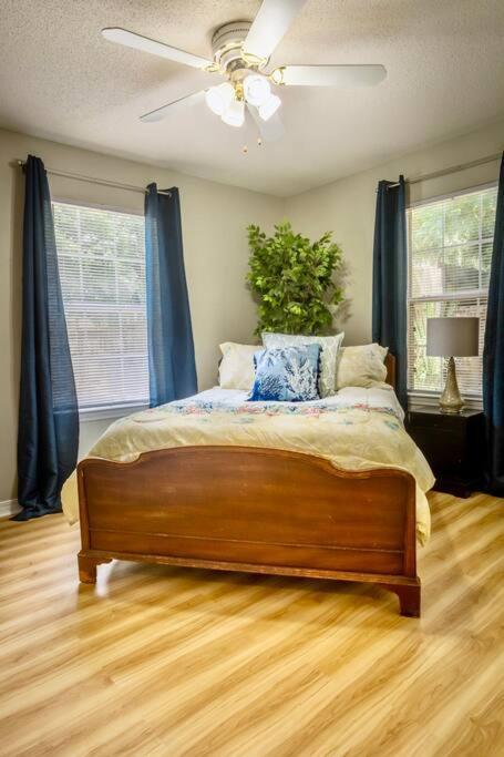 Life'S A Breeze - Updated 3Br 5Min To Pcola Beach Gulf Breeze Extérieur photo